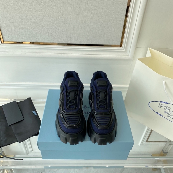 Prada men's black and blue sneakers - Picture 7 of 10